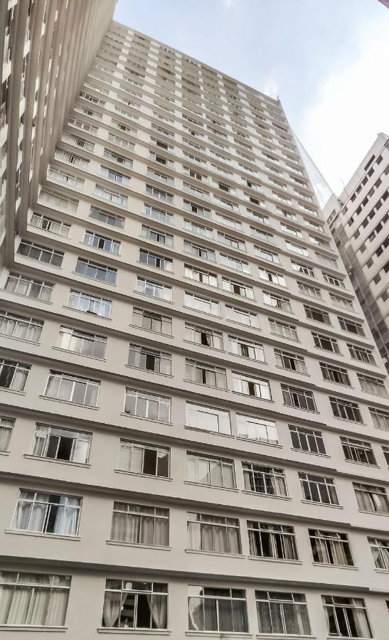Suíte com excelente localização na Av Paulista SP São Paulo